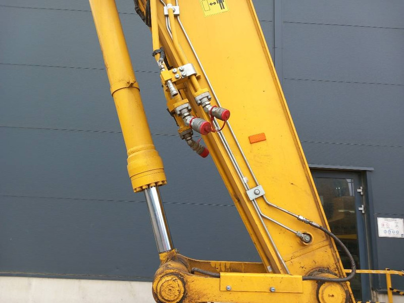 Komatsu PW180-11E0 - Mobilbagger: das Bild 5 Komatsu PW180-11E0 - Mobilbagger: das Bild 5