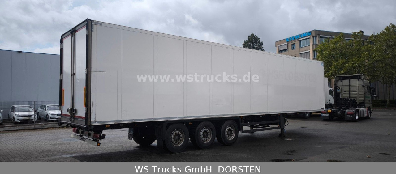 Schmitz Cargobull SKO 24 Kühlauflieger Vector 1550 Strom/Diesel - Koffer Auflieger: das Bild 4 Schmitz Cargobull SKO 24 Kühlauflieger Vector 1550 Strom/Diesel - Koffer Auflieger: das Bild 4