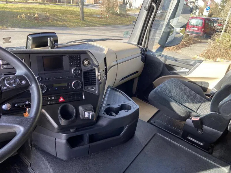 Sattelzugmaschine Mercedes-Benz Actros 1840 LS Standard Euro 6: das Bild 16