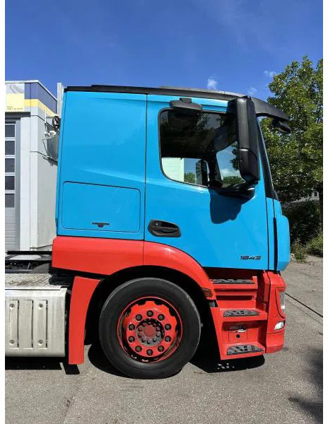 Mercedes-Benz Actros 1843 LS Autotransporter SZM EUROLOHR - Sattelzugmaschine: das Bild 5 Mercedes-Benz Actros 1843 LS Autotransporter SZM EUROLOHR - Sattelzugmaschine: das Bild 5