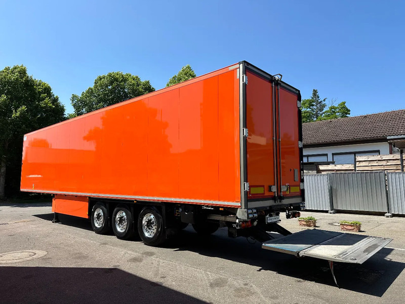 Schmitz Cargobull 3 x T-Kühl SLX*Spectrum*Bi-Temp*Doppelst.*LENK*LBW*blumenbreit*PHARMA - Kühlkoffer Auflieger: das Bild 4 Schmitz Cargobull 3 x T-Kühl SLX*Spectrum*Bi-Temp*Doppelst.*LENK*LBW*blumenbreit*PHARMA - Kühlkoffer Auflieger: das Bild 4