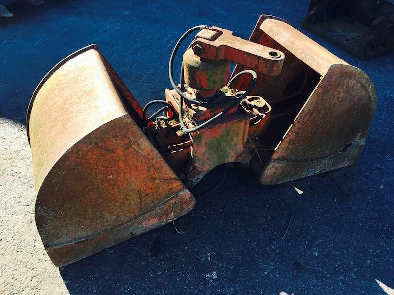 Camion avec rotator - coquilles 500mm reprise - ouverture 1500mm - Greifer: das Bild 1 Camion avec rotator - coquilles 500mm reprise - ouverture 1500mm - Greifer: das Bild 1