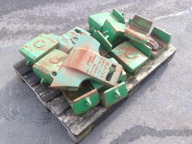 PIECES D'USURE POUR BROYEUR ESCO - Baugeräte: das Bild 4 PIECES D'USURE POUR BROYEUR ESCO - Baugeräte: das Bild 4