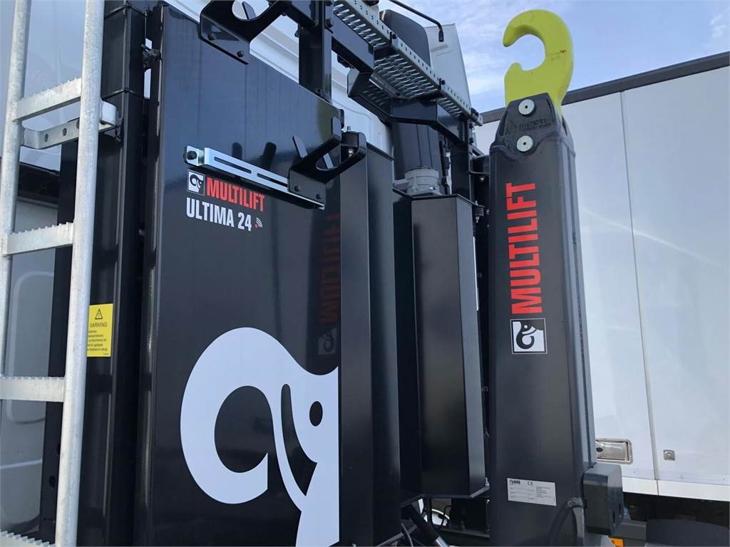 Abrollkipper Mercedes-Benz AROCS 3253 8x4 Koukkuauto: das Bild 18