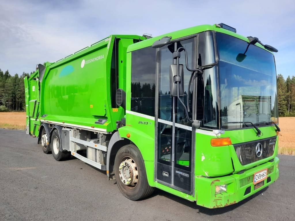 Mercedes-Benz Econic 2633 - Müllwagen: das Bild 2 Mercedes-Benz Econic 2633 - Müllwagen: das Bild 2