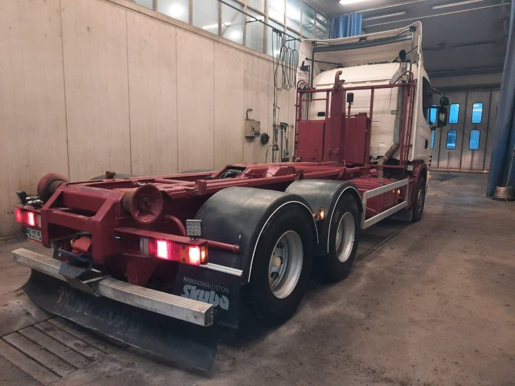 Scania R 144 - Abrollkipper: das Bild 5 Scania R 144 - Abrollkipper: das Bild 5