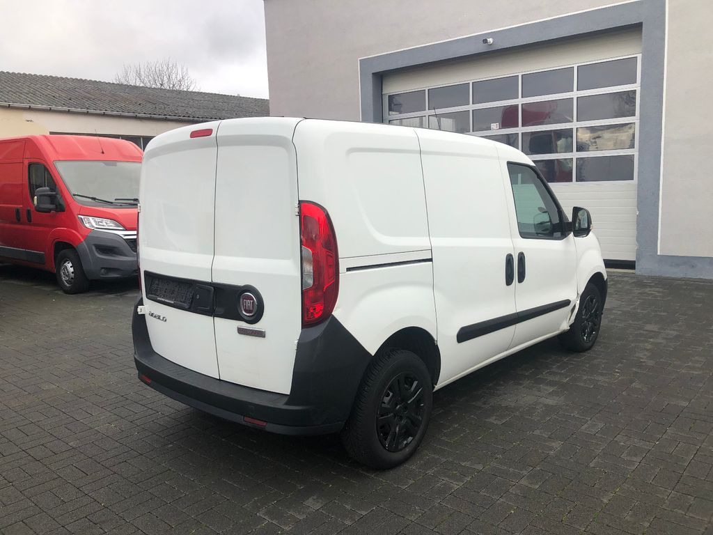 Fiat Doblò SX Kasten 1.3 JTD - Kleintransporter: das Bild 5 Fiat Doblò SX Kasten 1.3 JTD - Kleintransporter: das Bild 5