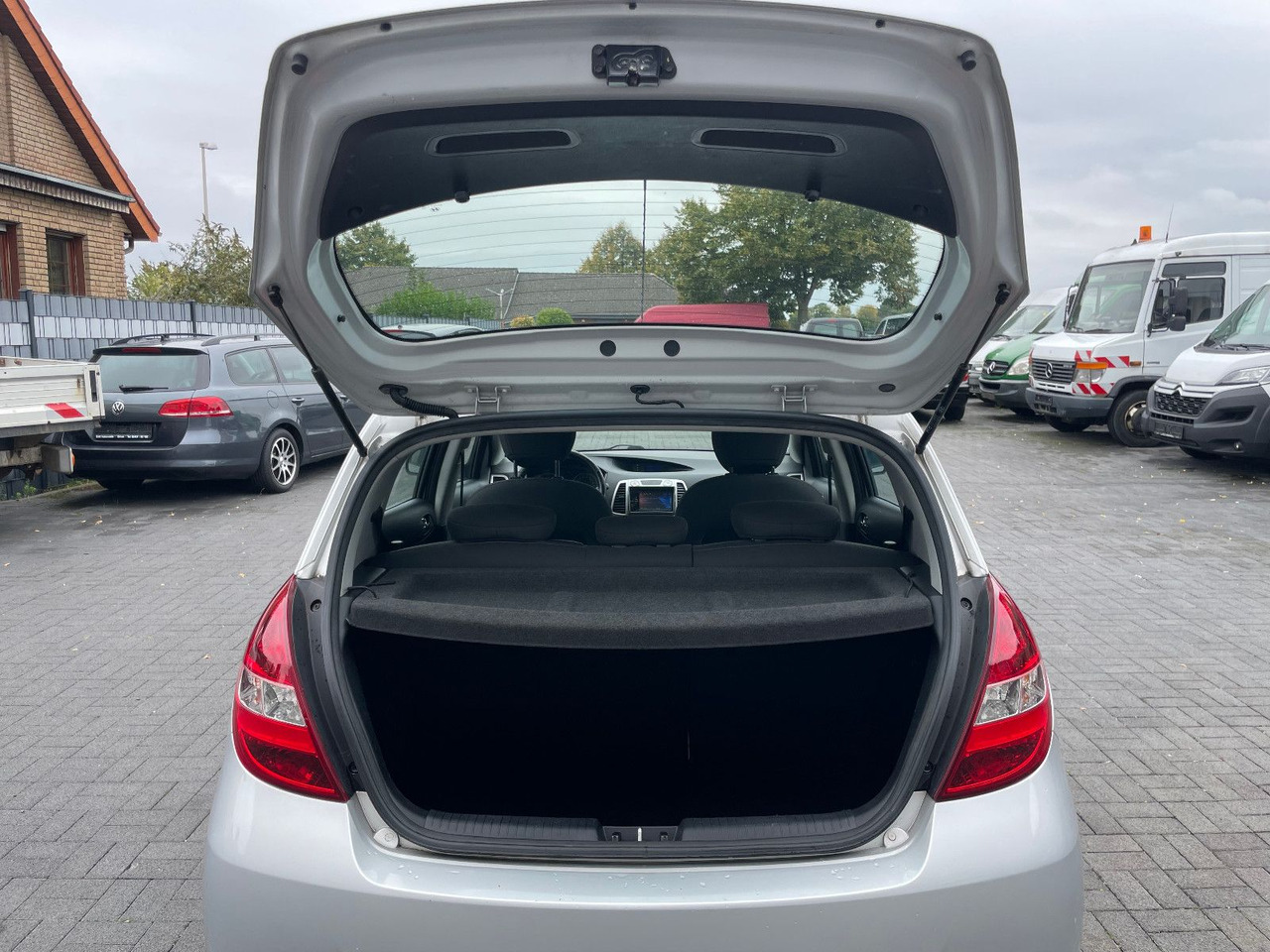 Limousine Hyundai i20 1.4 Diesel Klima: das Bild 13