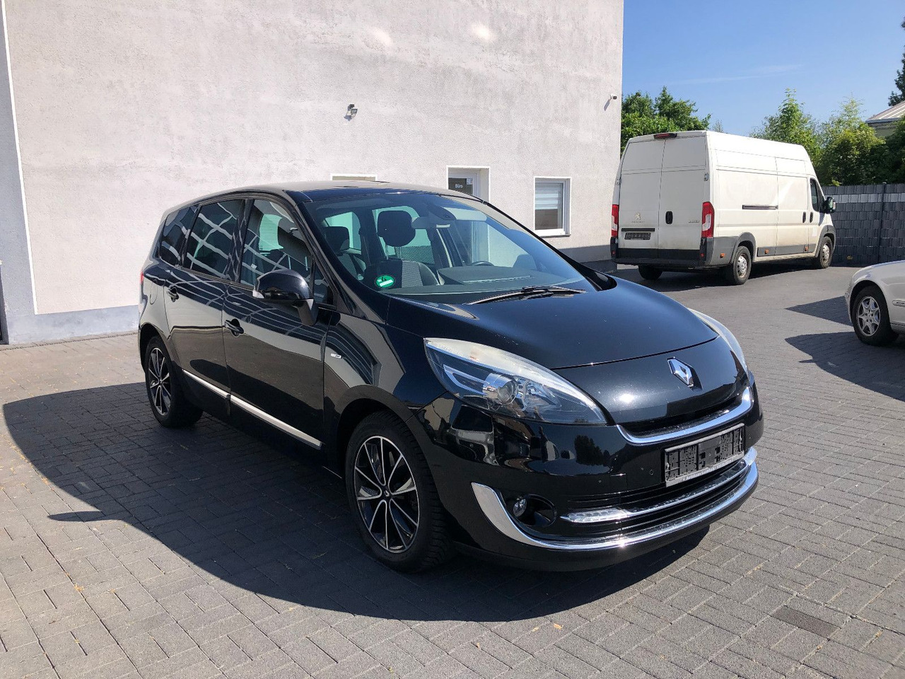 Renault Scenic Grand 2.0 dCi 150 BOSE Edition,Automatik - Personentransporter: das Bild 1 Renault Scenic Grand 2.0 dCi 150 BOSE Edition,Automatik - Personentransporter: das Bild 1