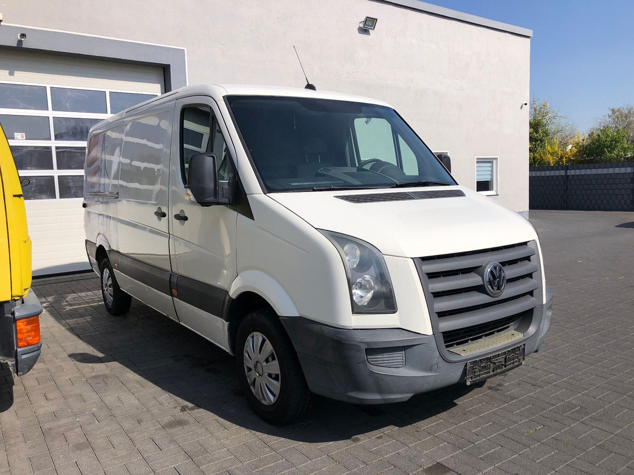 Volkswagen Crafter 2.5 TDI 30 mittel L2H1, Klima - Kleintransporter: das Bild 3 Volkswagen Crafter 2.5 TDI 30 mittel L2H1, Klima - Kleintransporter: das Bild 3