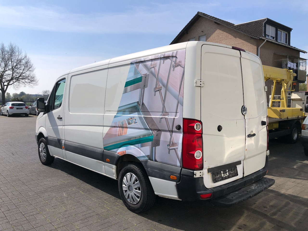 Volkswagen Crafter 2.5 TDI 30 mittel L2H1, Klima - Kleintransporter: das Bild 2 Volkswagen Crafter 2.5 TDI 30 mittel L2H1, Klima - Kleintransporter: das Bild 2