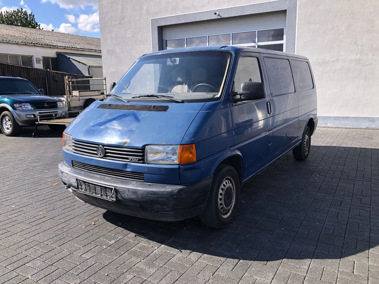 Volkswagen T4 2.5 TDI Lang - Kleintransporter: das Bild 1 Volkswagen T4 2.5 TDI Lang - Kleintransporter: das Bild 1