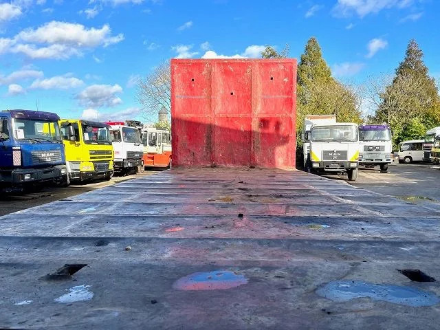 DAF 95-430XF SPACECAB 6x4 FULL STEEL WITH OPEN BODY (EURO 3 / 9.000 KG. FRONT AXLE / FULL STEEL SUSPENSION / REDUCTION AXLES / ZF16 - Leasing DAF 95-430XF SPACECAB 6x4 FULL STEEL WITH OPEN BODY (EURO 3 / 9.000 KG. FRONT AXLE / FULL STEEL SUSPENSION / REDUCTION AXLES / ZF16: das Bild 9
