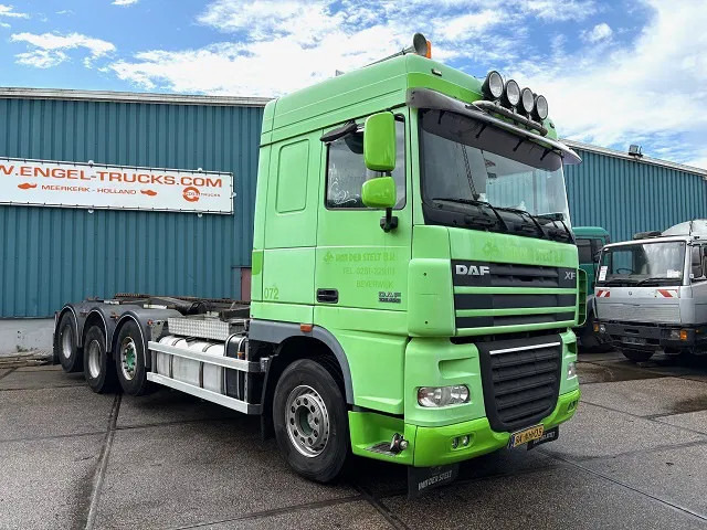 DAF XF 105.460 8x2 CHASSIS WITH MULTILIFT SYSTEM (ZF16 MANUAL GEARBOX / MX-BRAKE / 9.000 KG. FRONT-AXLE / LIFT-AXLES / FRIDGE / ETC. - Containerwagen/ Wechselfahrgestell LKW: das Bild 2 DAF XF 105.460 8x2 CHASSIS WITH MULTILIFT SYSTEM (ZF16 MANUAL GEARBOX / MX-BRAKE / 9.000 KG. FRONT-AXLE / LIFT-AXLES / FRIDGE / ETC. - Containerwagen/ Wechselfahrgestell LKW: das Bild 2