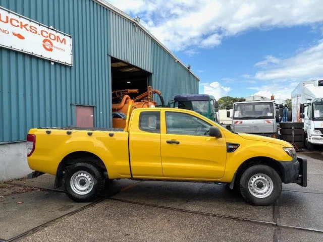 Ford Ranger 2.2TDCI 4x4 SUPERCAB PICK-UP (6 GEARS MANUAL GEARBOX / AIRCONDITIONING / ETC!!) RANGER 2.2TDCI 4x4 SUPERCAB PICK-UP - Pick-up: das Bild 4 Ford Ranger 2.2TDCI 4x4 SUPERCAB PICK-UP (6 GEARS MANUAL GEARBOX / AIRCONDITIONING / ETC!!) RANGER 2.2TDCI 4x4 SUPERCAB PICK-UP - Pick-up: das Bild 4