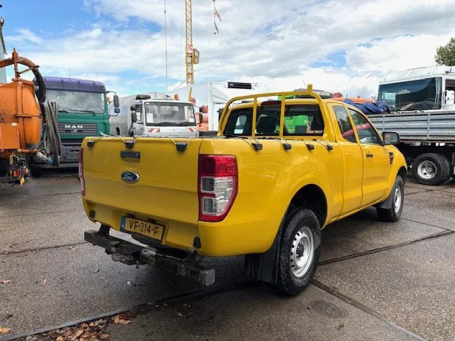 Ford Ranger 2.2TDCI 4x4 SUPERCAB PICK-UP (6 GEARS MANUAL GEARBOX / AIRCONDITIONING / ETC!!) RANGER 2.2TDCI 4x4 SUPERCAB PICK-UP - Pick-up: das Bild 3 Ford Ranger 2.2TDCI 4x4 SUPERCAB PICK-UP (6 GEARS MANUAL GEARBOX / AIRCONDITIONING / ETC!!) RANGER 2.2TDCI 4x4 SUPERCAB PICK-UP - Pick-up: das Bild 3