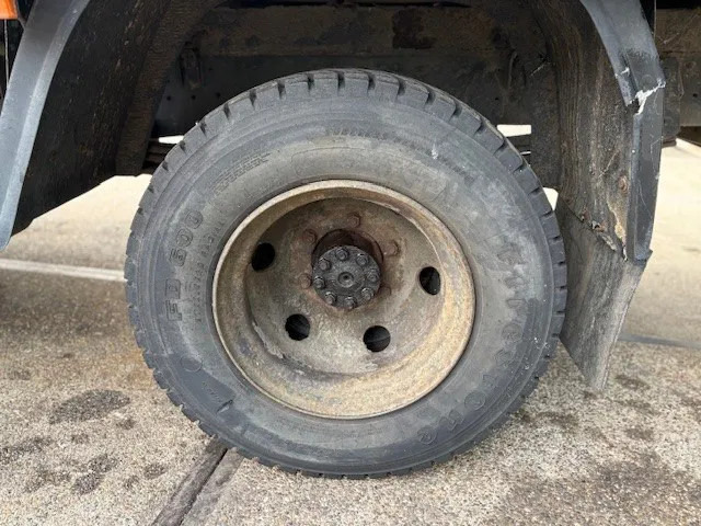 Mercedes-Benz LK 817 (6-CILINDER) ORIGINAL DUTCH TRUCK WITH CLOSED BOX (MANUAL GEARBOX / FULL STEEL SUSPENSION) - Leasing Mercedes-Benz LK 817 (6-CILINDER) ORIGINAL DUTCH TRUCK WITH CLOSED BOX (MANUAL GEARBOX / FULL STEEL SUSPENSION): das Bild 6 Mercedes-Benz LK 817 (6-CILINDER) ORIGINAL DUTCH TRUCK WITH CLOSED BOX (MANUAL GEARBOX / FULL STEEL SUSPENSION) - Leasing Mercedes-Benz LK 817 (6-CILINDER) ORIGINAL DUTCH TRUCK WITH CLOSED BOX (MANUAL GEARBOX / FULL STEEL SUSPENSION): das Bild 6