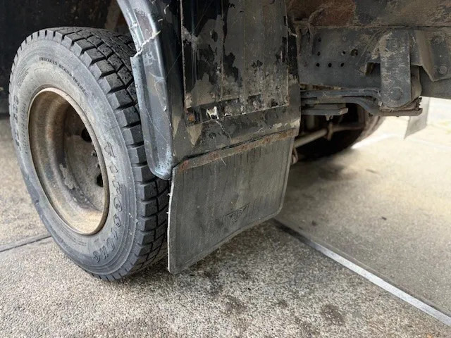 Mercedes-Benz LK 817 (6-CILINDER) ORIGINAL DUTCH TRUCK WITH CLOSED BOX (MANUAL GEARBOX / FULL STEEL SUSPENSION) - Leasing Mercedes-Benz LK 817 (6-CILINDER) ORIGINAL DUTCH TRUCK WITH CLOSED BOX (MANUAL GEARBOX / FULL STEEL SUSPENSION): das Bild 7 Mercedes-Benz LK 817 (6-CILINDER) ORIGINAL DUTCH TRUCK WITH CLOSED BOX (MANUAL GEARBOX / FULL STEEL SUSPENSION) - Leasing Mercedes-Benz LK 817 (6-CILINDER) ORIGINAL DUTCH TRUCK WITH CLOSED BOX (MANUAL GEARBOX / FULL STEEL SUSPENSION): das Bild 7