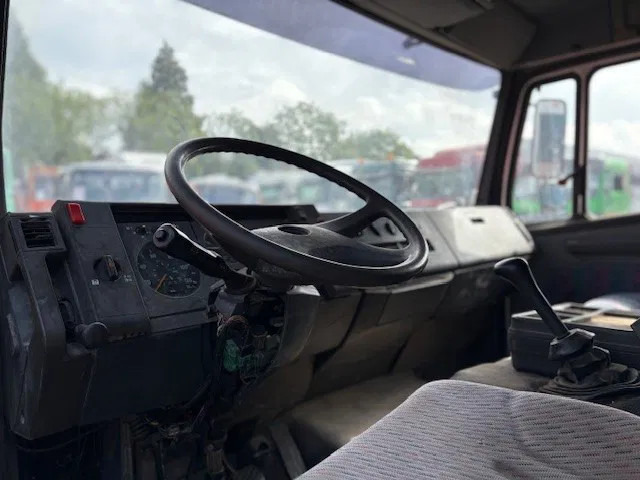 Mercedes-Benz LK 817 (6-CILINDER) ORIGINAL DUTCH TRUCK WITH CLOSED BOX (MANUAL GEARBOX / FULL STEEL SUSPENSION) - Leasing Mercedes-Benz LK 817 (6-CILINDER) ORIGINAL DUTCH TRUCK WITH CLOSED BOX (MANUAL GEARBOX / FULL STEEL SUSPENSION): das Bild 9 Mercedes-Benz LK 817 (6-CILINDER) ORIGINAL DUTCH TRUCK WITH CLOSED BOX (MANUAL GEARBOX / FULL STEEL SUSPENSION) - Leasing Mercedes-Benz LK 817 (6-CILINDER) ORIGINAL DUTCH TRUCK WITH CLOSED BOX (MANUAL GEARBOX / FULL STEEL SUSPENSION): das Bild 9