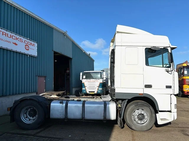 DAF 95.380 XF SPACECAB (EURO 2 / ZF16 MANUAL GEARBOX / D.E.B. ENGINE BRAKE / AIRCONDITIONING) - Sattelzugmaschine: das Bild 4 DAF 95.380 XF SPACECAB (EURO 2 / ZF16 MANUAL GEARBOX / D.E.B. ENGINE BRAKE / AIRCONDITIONING) - Sattelzugmaschine: das Bild 4
