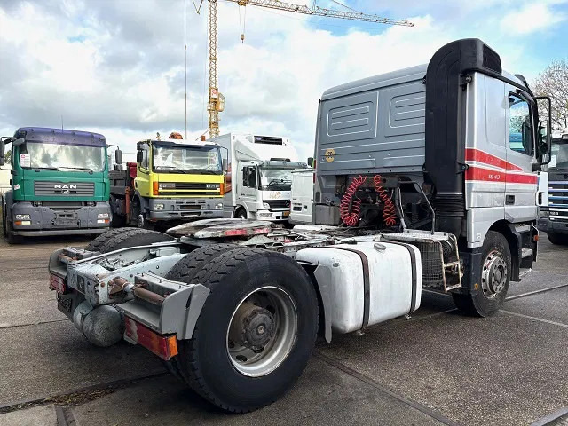 Mercedes-Benz Actros 1843 LS SLEEPERCAB (MP1) (ZF16 MANUAL GEARBOX / REDUCTION AXLE / AIRCONDITIONING / ETC.) - Sattelzugmaschine: das Bild 3 Mercedes-Benz Actros 1843 LS SLEEPERCAB (MP1) (ZF16 MANUAL GEARBOX / REDUCTION AXLE / AIRCONDITIONING / ETC.) - Sattelzugmaschine: das Bild 3