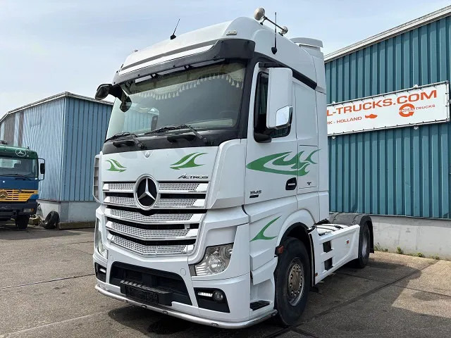 Mercedes-Benz Actros 1845 LS BIGSPACE (RETARDER / EURO 5 / TELLIGENT GEARBOX / FULL SPOILERSET / 2x DIESELTANK / AIRCONDITIONING) - Sattelzugmaschine: das Bild 1 Mercedes-Benz Actros 1845 LS BIGSPACE (RETARDER / EURO 5 / TELLIGENT GEARBOX / FULL SPOILERSET / 2x DIESELTANK / AIRCONDITIONING) - Sattelzugmaschine: das Bild 1