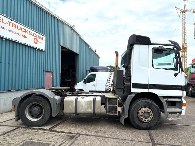 Mercedes-Benz Actros 1848 LS (MP1) 4x2 TRACTOR (EPS WITH CLUTCH / RUDUCTION AXLE / HYDRAULIC KIT / AIRCONDITIONING / ETC) - Sattelzugmaschine: das Bild 4 Mercedes-Benz Actros 1848 LS (MP1) 4x2 TRACTOR (EPS WITH CLUTCH / RUDUCTION AXLE / HYDRAULIC KIT / AIRCONDITIONING / ETC) - Sattelzugmaschine: das Bild 4