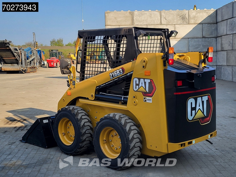 Caterpillar 216 B3 - Kompaktlader: das Bild 3 Caterpillar 216 B3 - Kompaktlader: das Bild 3