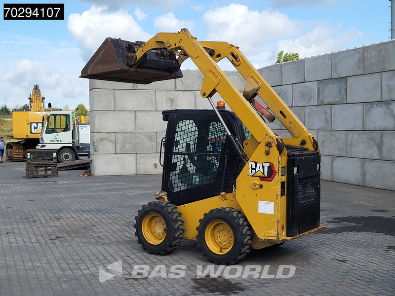 Caterpillar 226 D3 BUCKET + FORKS - Kompaktlader: das Bild 5 Caterpillar 226 D3 BUCKET + FORKS - Kompaktlader: das Bild 5