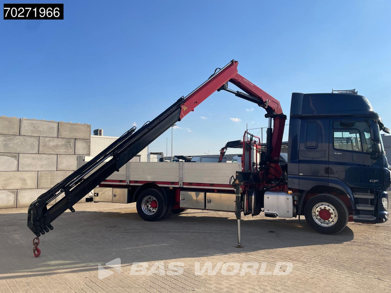 DAF CF 530 4X2 HMF 1820-RC Kran Crane Retarder Space cab Euro 6 - Pritsche LKW, Autokran: das Bild 2 DAF CF 530 4X2 HMF 1820-RC Kran Crane Retarder Space cab Euro 6 - Pritsche LKW, Autokran: das Bild 2
