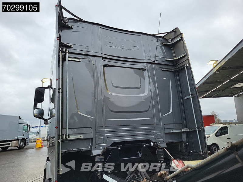 DAF XG 530 6X2 HIAB Multilift ULT21S61-WMITF Lift + Steering Axle Retarder Automatic Euro 6 - Abrollkipper: das Bild 3 DAF XG 530 6X2 HIAB Multilift ULT21S61-WMITF Lift + Steering Axle Retarder Automatic Euro 6 - Abrollkipper: das Bild 3