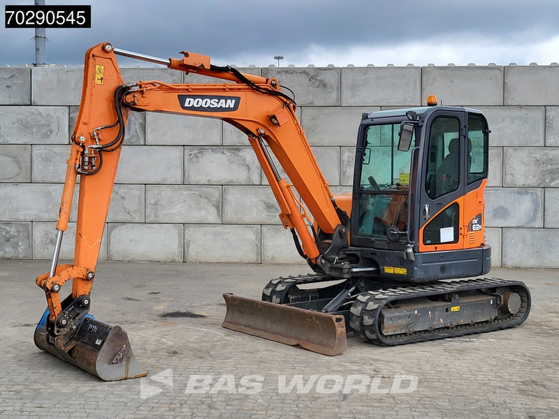 Doosan DX62R-3 3 BUCKETS - A/C - Minibagger: das Bild 3 Doosan DX62R-3 3 BUCKETS - A/C - Minibagger: das Bild 3