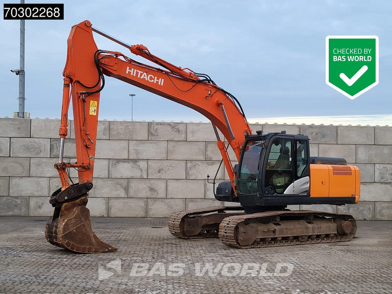 Hitachi ZX210 LC -5B - Kettenbagger: das Bild 1 Hitachi ZX210 LC -5B - Kettenbagger: das Bild 1