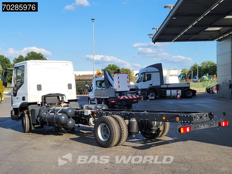 Iveco 120-210L 4X2 NEW 12tons chassis! CNG Engine Manual TELMA Retarder Euro 6 - Fahrgestell LKW: das Bild 2 Iveco 120-210L 4X2 NEW 12tons chassis! CNG Engine Manual TELMA Retarder Euro 6 - Fahrgestell LKW: das Bild 2
