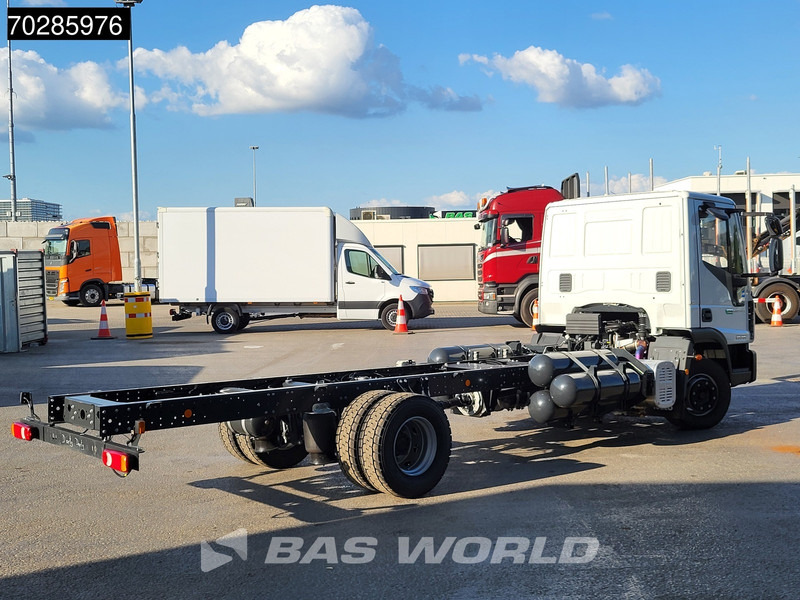 Iveco 120-210L 4X2 NEW 12tons chassis! CNG Engine Manual TELMA Retarder Euro 6 - Fahrgestell LKW: das Bild 5 Iveco 120-210L 4X2 NEW 12tons chassis! CNG Engine Manual TELMA Retarder Euro 6 - Fahrgestell LKW: das Bild 5