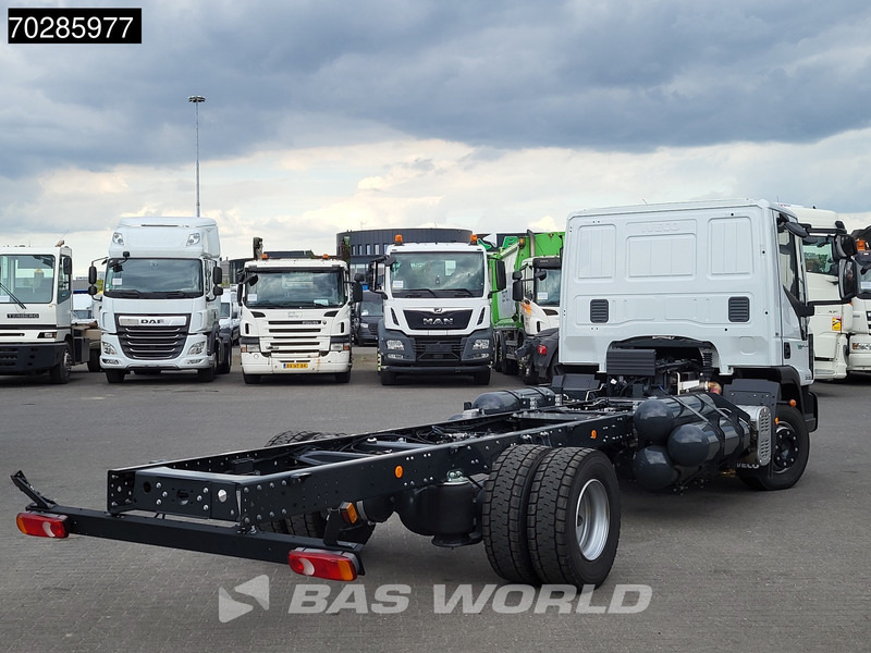 Iveco Eurocargo 120LE210 4X2 Nieuw! CNG 2xTanks Retarder TELMA Euro 6 - Fahrgestell LKW: das Bild 5 Iveco Eurocargo 120LE210 4X2 Nieuw! CNG 2xTanks Retarder TELMA Euro 6 - Fahrgestell LKW: das Bild 5