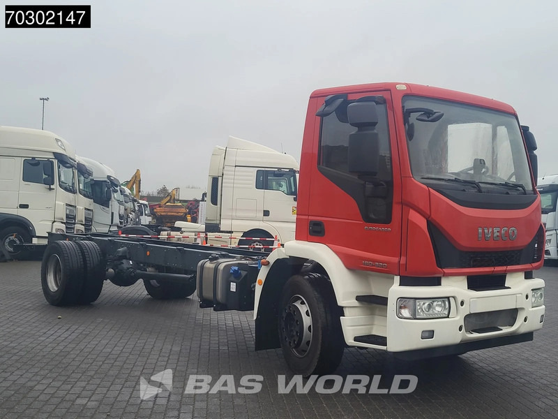 Iveco Eurocargo 180E320 4X2 NEW! 18T chassis 2017 production Euro 6 - Fahrgestell LKW: das Bild 3 Iveco Eurocargo 180E320 4X2 NEW! 18T chassis 2017 production Euro 6 - Fahrgestell LKW: das Bild 3