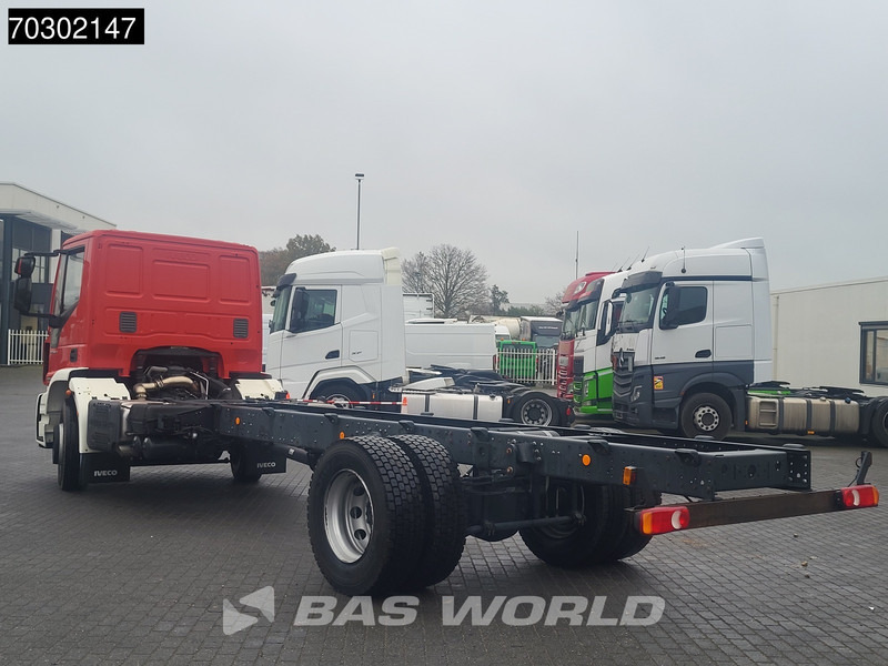 Iveco Eurocargo 180E320 4X2 NEW! 18T chassis 2017 production Euro 6 - Fahrgestell LKW: das Bild 2 Iveco Eurocargo 180E320 4X2 NEW! 18T chassis 2017 production Euro 6 - Fahrgestell LKW: das Bild 2