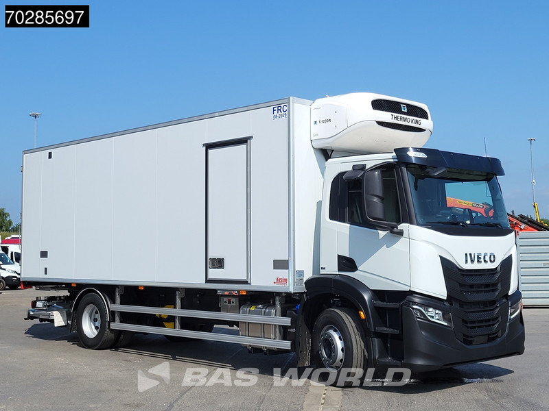Iveco S-Way 400 4X2 NEW! Thermo King T-1200R ATP 2000kg Ladebordwand Navi ACC - Kühlkoffer LKW: das Bild 3 Iveco S-Way 400 4X2 NEW! Thermo King T-1200R ATP 2000kg Ladebordwand Navi ACC - Kühlkoffer LKW: das Bild 3