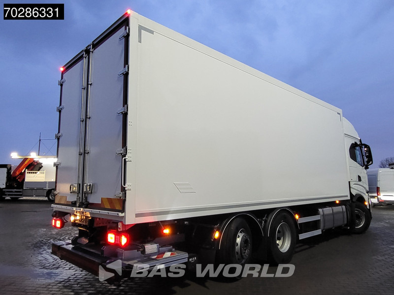 Iveco S-Way 490 6X2 2000kg Ladebordwand Lift/Steering Axle Automatic Navi ACC Euro 6 - Koffer LKW: das Bild 5 Iveco S-Way 490 6X2 2000kg Ladebordwand Lift/Steering Axle Automatic Navi ACC Euro 6 - Koffer LKW: das Bild 5