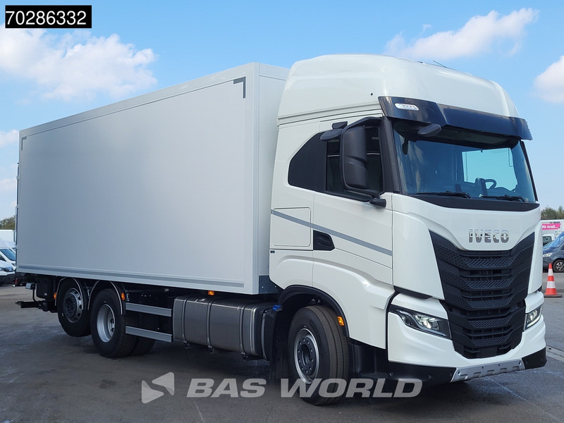 Iveco S-Way 490 6X2 NEW! 2000kg Ladebordwand Retarder Lift+Steering-Axle Navi LED - Koffer LKW: das Bild 3 Iveco S-Way 490 6X2 NEW! 2000kg Ladebordwand Retarder Lift+Steering-Axle Navi LED - Koffer LKW: das Bild 3
