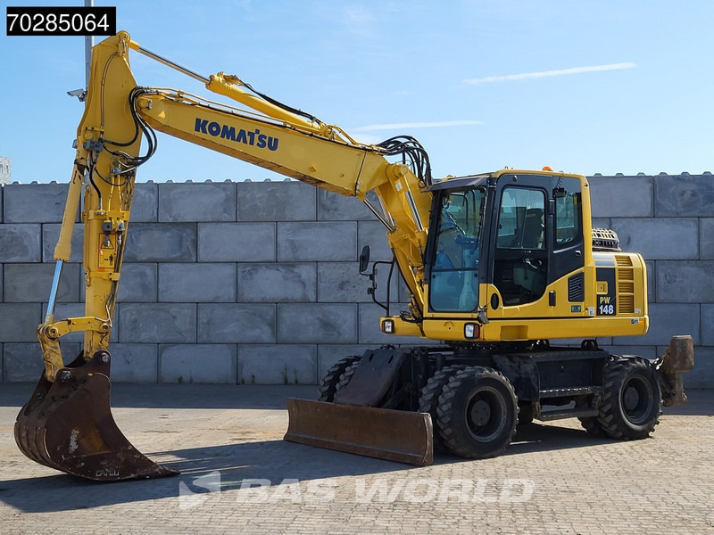 Komatsu PW148 -8 - Mobilbagger: das Bild 2 Komatsu PW148 -8 - Mobilbagger: das Bild 2