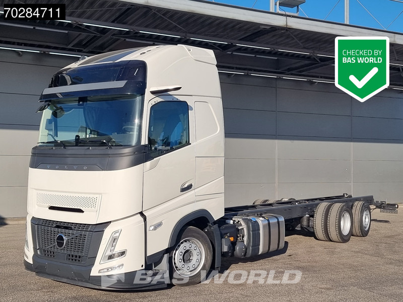 Volvo FH 62 R AERO 6X2 NEW Horsetruck chassis Lift+Lenkachse Dynamic Steering Mirror cam Euro 6 - LKW: das Bild 1 Volvo FH 62 R AERO 6X2 NEW Horsetruck chassis Lift+Lenkachse Dynamic Steering Mirror cam Euro 6 - LKW: das Bild 1