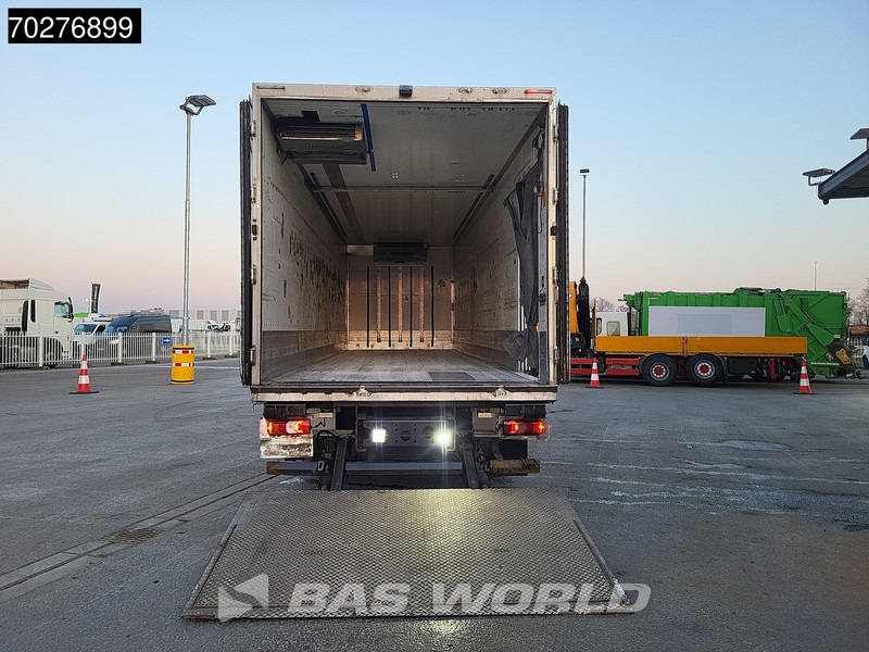 Mercedes-Benz Antos 2535 6X2 Lumikko L7 cooler ladebordwand Lift+Lenkachse Euro 6 - Kühlkoffer LKW: das Bild 5 Mercedes-Benz Antos 2535 6X2 Lumikko L7 cooler ladebordwand Lift+Lenkachse Euro 6 - Kühlkoffer LKW: das Bild 5