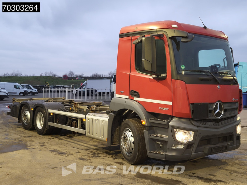 Mercedes-Benz Antos 2535 Antos 6X2 BDF ADR Full Air Suspension Lift+Steering Axle Automatic Euro 6 - Containerwagen/ Wechselfahrgestell LKW: das Bild 3 Mercedes-Benz Antos 2535 Antos 6X2 BDF ADR Full Air Suspension Lift+Steering Axle Automatic Euro 6 - Containerwagen/ Wechselfahrgestell LKW: das Bild 3