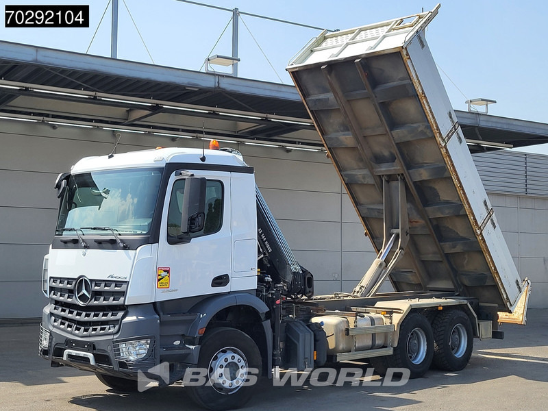 Mercedes-Benz Arocs 2636 Arocs 6X4 8m3 Forez Bennes Tipper HIAB 144 B-2 Hiduo Crane Steelsuspension Automatic Euro 6 - Kipper, Autokran: das Bild 5 Mercedes-Benz Arocs 2636 Arocs 6X4 8m3 Forez Bennes Tipper HIAB 144 B-2 Hiduo Crane Steelsuspension Automatic Euro 6 - Kipper, Autokran: das Bild 5