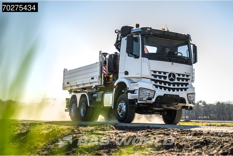 Mercedes-Benz Arocs 3348 6X6 Fassi F255A.2.24 xe-dynamic Kran Dreiseitenkipper Navi Euro 6 - Kipper, Autokran: das Bild 5 Mercedes-Benz Arocs 3348 6X6 Fassi F255A.2.24 xe-dynamic Kran Dreiseitenkipper Navi Euro 6 - Kipper, Autokran: das Bild 5