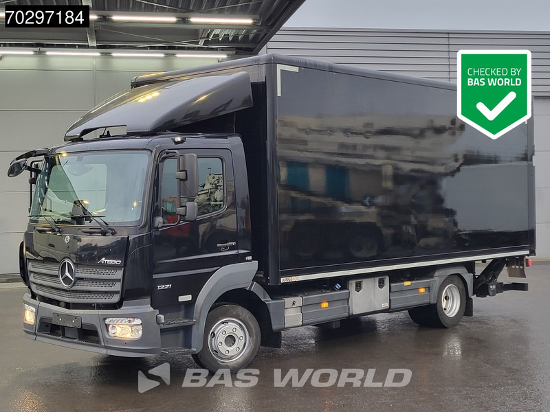 Mercedes-Benz Atego 1221 4X2 12tonner 1500kg Ladebordwand Automatic Euro 6 - Koffer LKW: das Bild 1 Mercedes-Benz Atego 1221 4X2 12tonner 1500kg Ladebordwand Automatic Euro 6 - Koffer LKW: das Bild 1