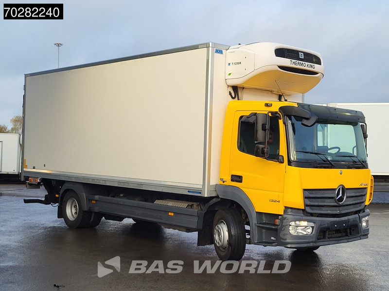 Mercedes-Benz Atego 1324 Atego 4X2 Thermo King T-1200R 1500kg Ladebordwand Automatic Euro 6 - Kühlkoffer LKW: das Bild 3 Mercedes-Benz Atego 1324 Atego 4X2 Thermo King T-1200R 1500kg Ladebordwand Automatic Euro 6 - Kühlkoffer LKW: das Bild 3