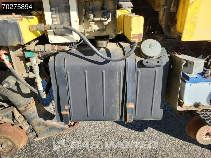 Saug-/ Spülfahrzeug Mercedes-Benz Unimog 1650 4X4 Assaloni Vaccuum truck 4x4 Railway Manual Euro 2: das Bild 12 Saug-/ Spülfahrzeug Mercedes-Benz Unimog 1650 4X4 Assaloni Vaccuum truck 4x4 Railway Manual Euro 2: das Bild 12